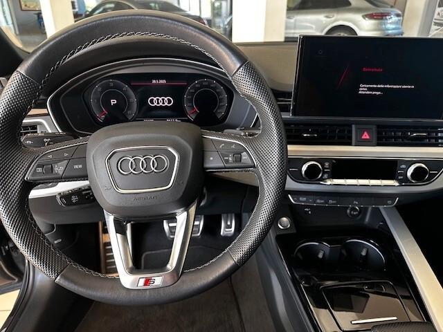 Audi A4 Avant 40 TDI quattro S tronic S line edition