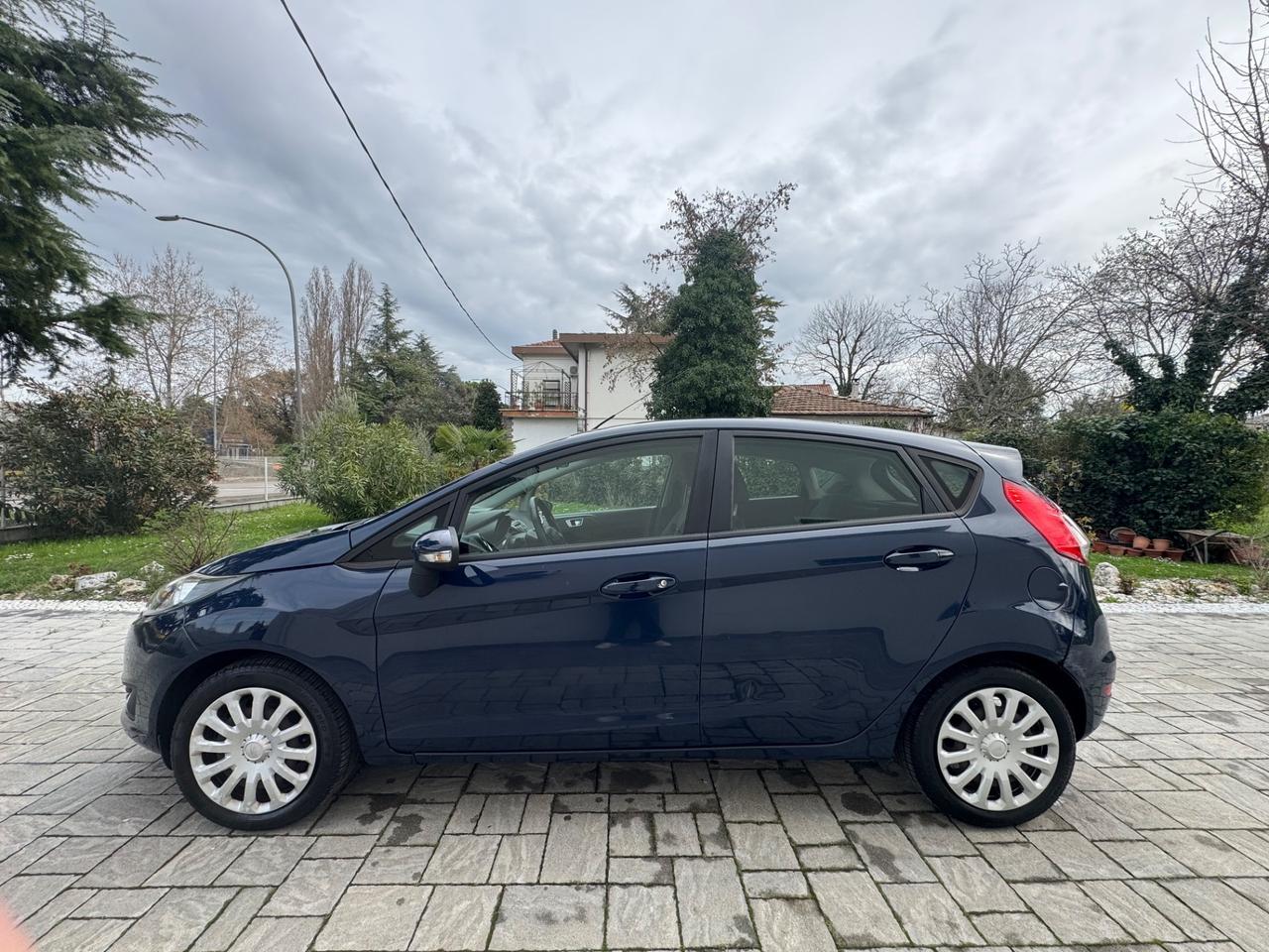 Ford Fiesta 1.5 TDCi 75CV 5 porte Business OK NEOPATENTATI