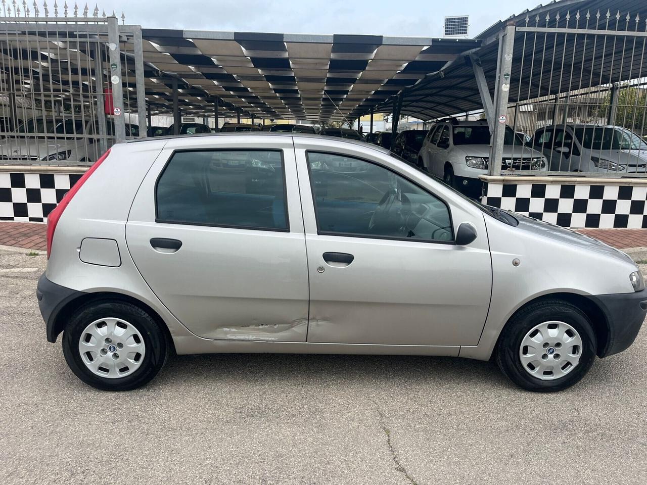 Fiat Punto 1.2i cat 5 porte SX