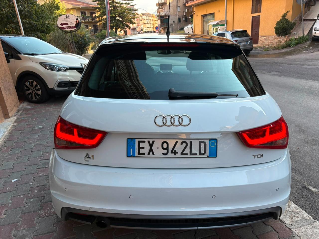 Audi A1 SPB 1.6 TDI S line edition