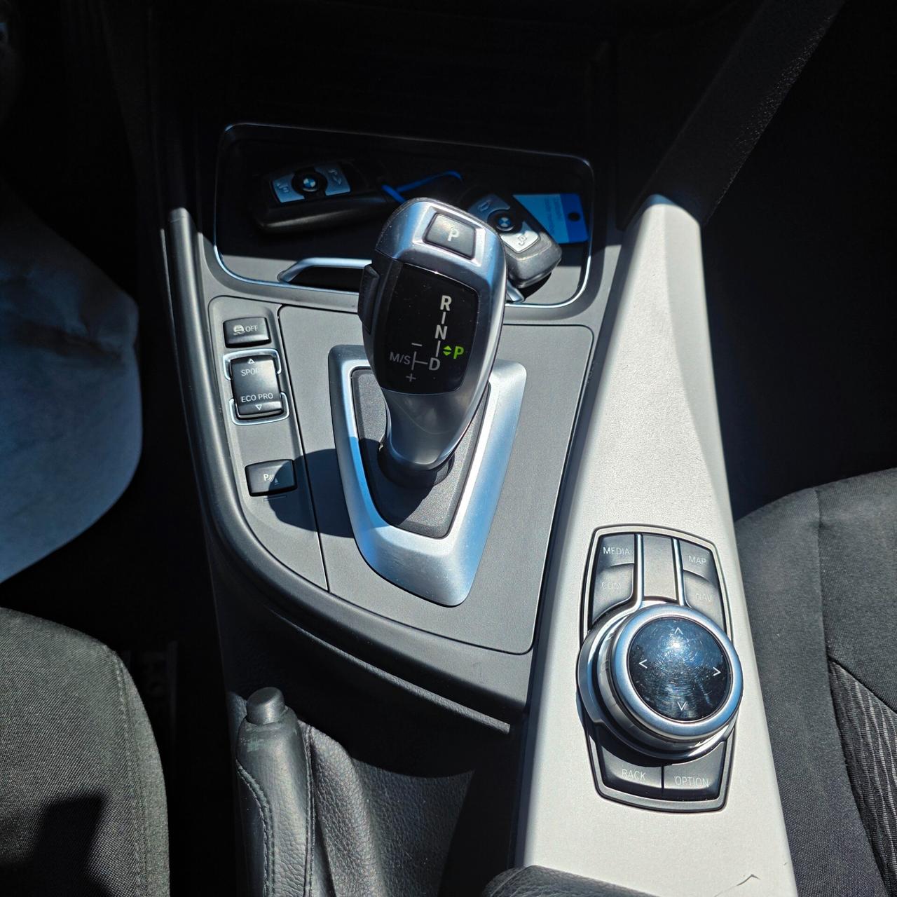 Bmw 318 318d Touring Business Advantage aut. IVA ESPOSTA