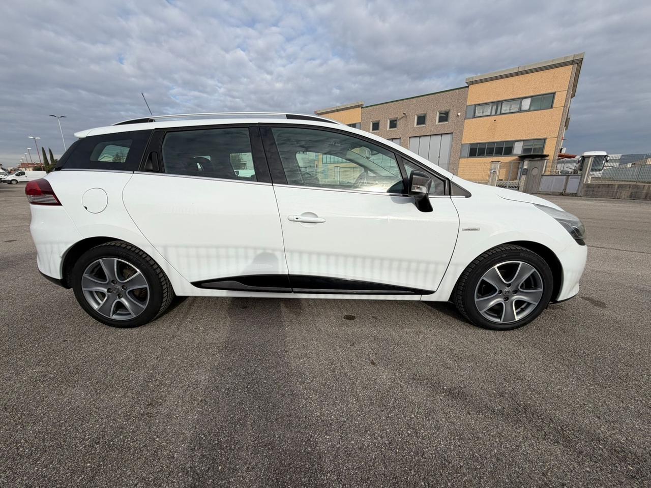 Renault Clio Sporter 1.5 dCi 8V 90CV Costume National