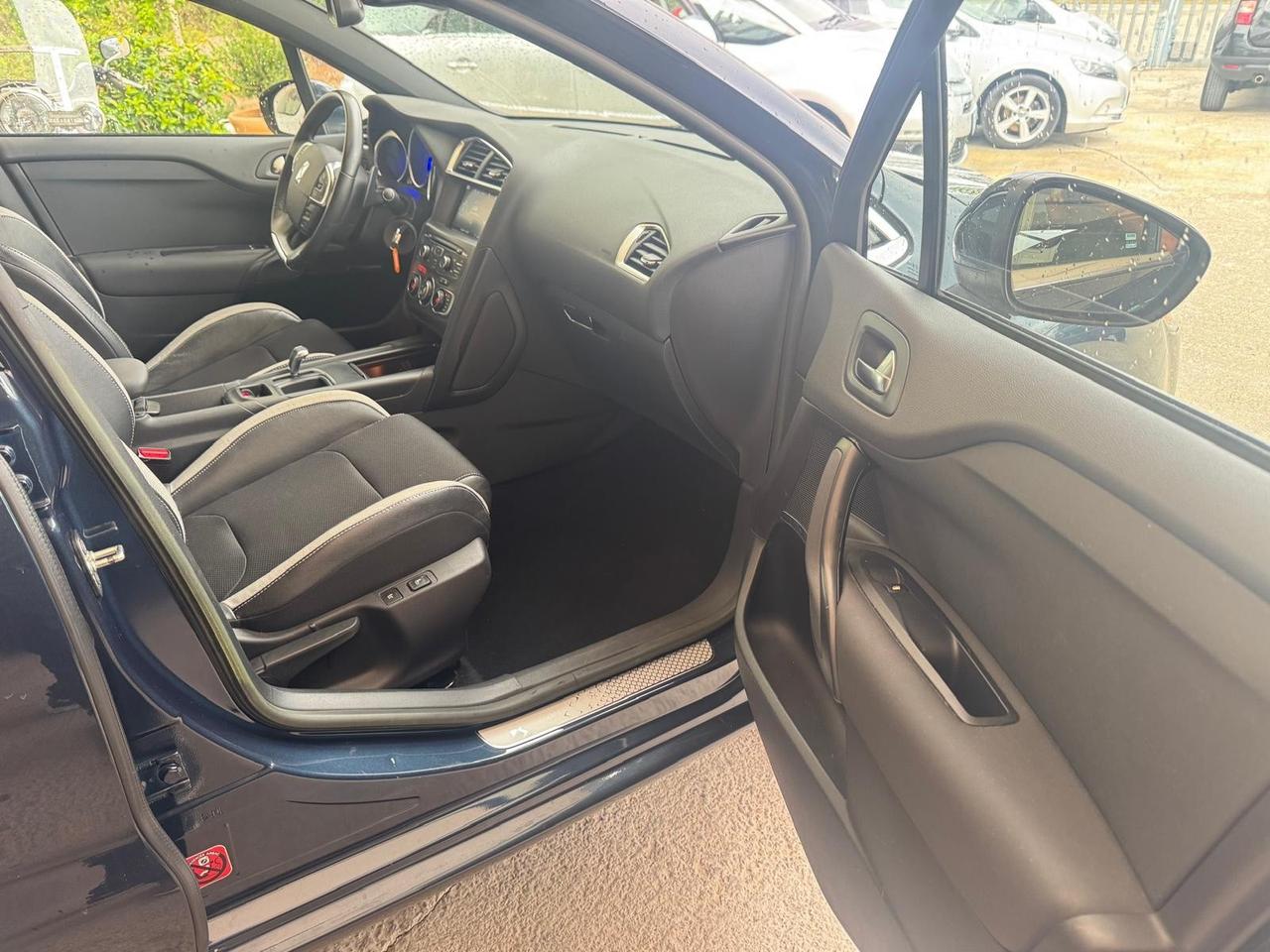 Citroen DS4 DS 4 1.6 e-HDi airdream Just Matt