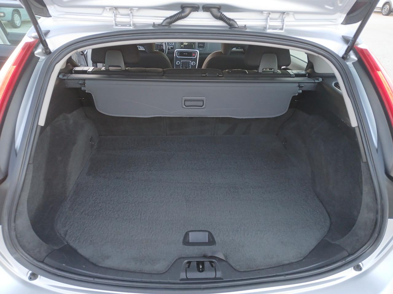 Volvo V60 1.6 D2 115CV SW AUTO 2015