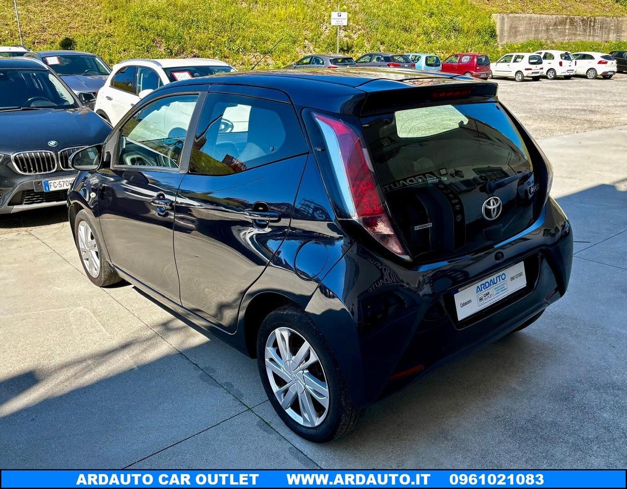 Toyota Aygo 1.0 VVT-I X-BLACK 69 CV