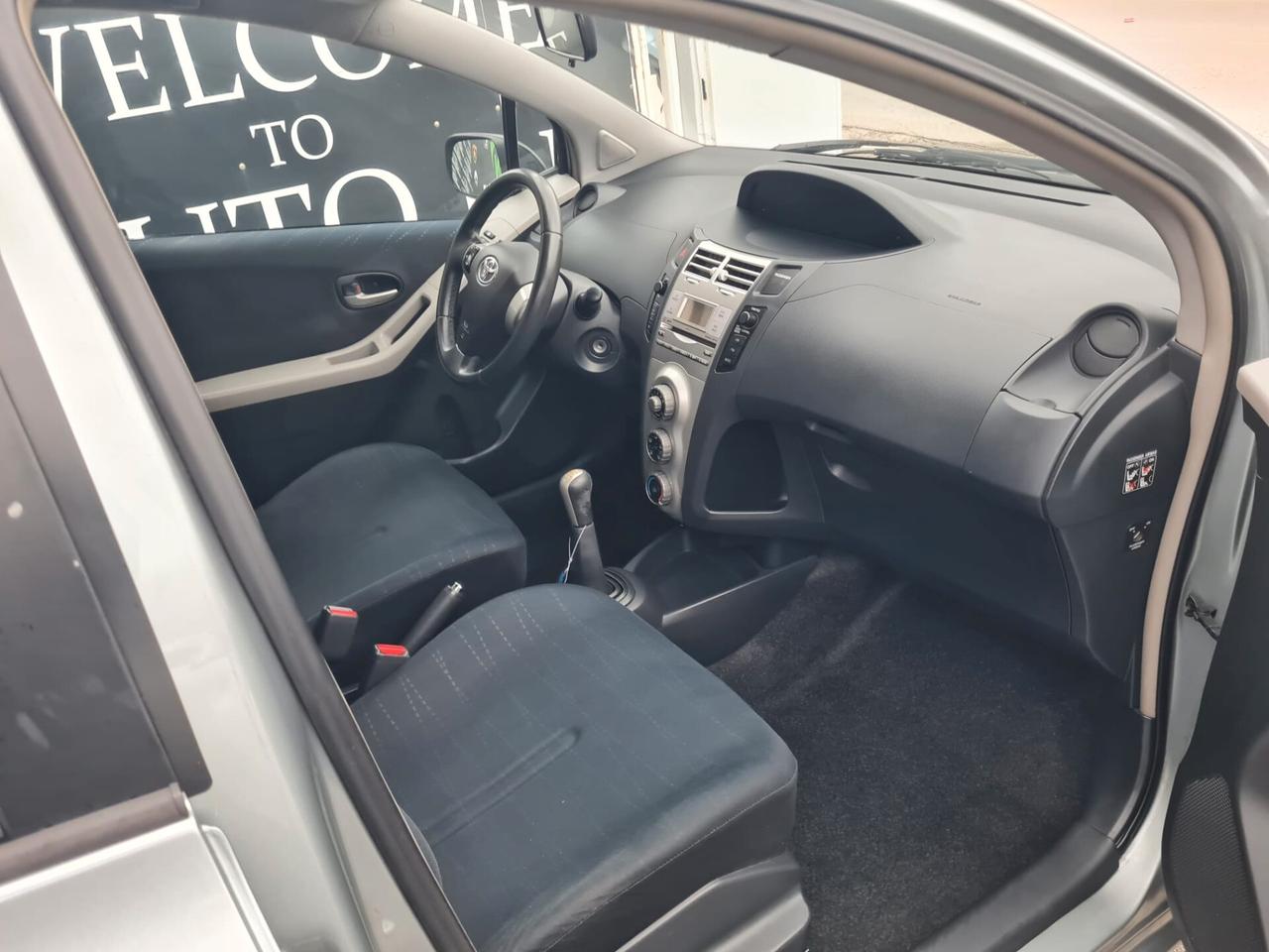 Toyota Yaris 1.3 5 porte Navi