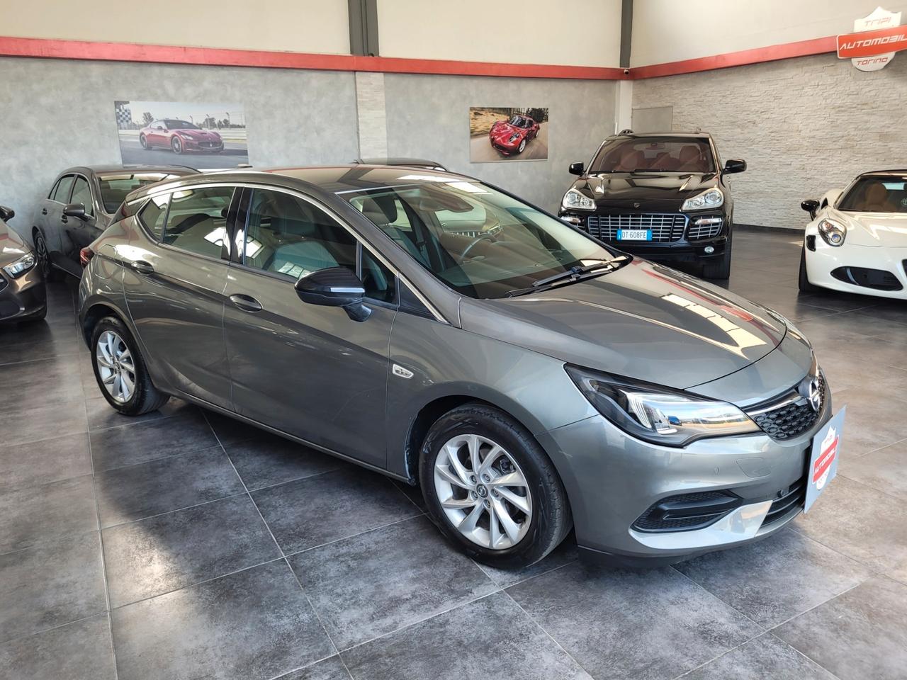 Opel Astra 1.2 Turbo 130 CV Business Elegance