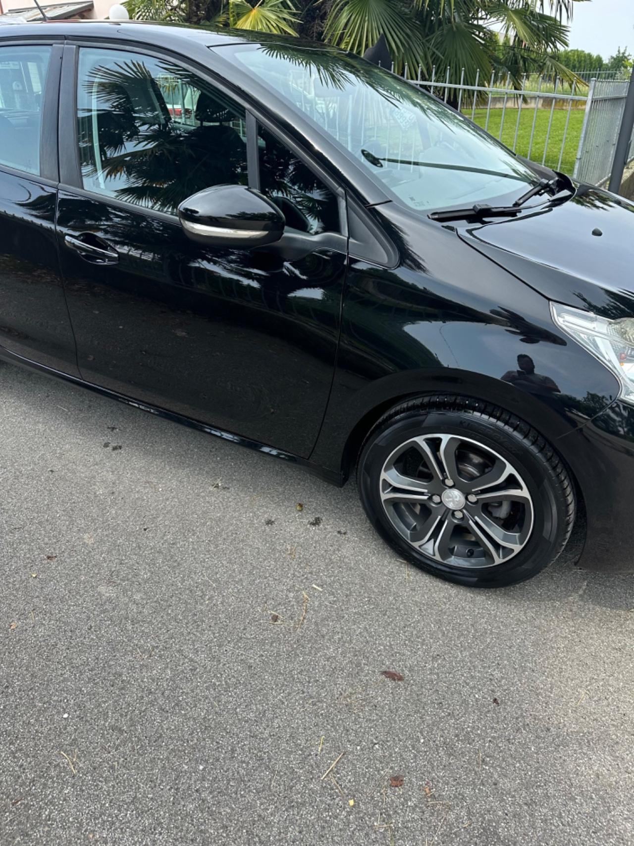 Peugeot 208 PureTech 82 5 porte Access