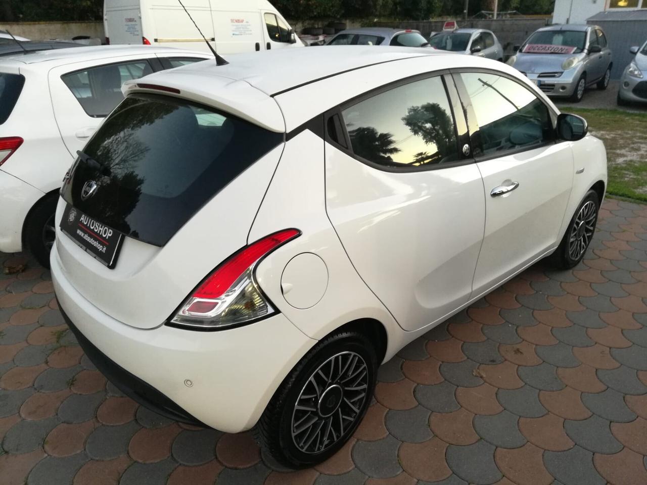 LANCIA - Ypsilon - 1.2 69 CV 5p. Gold - NEOPATENTA