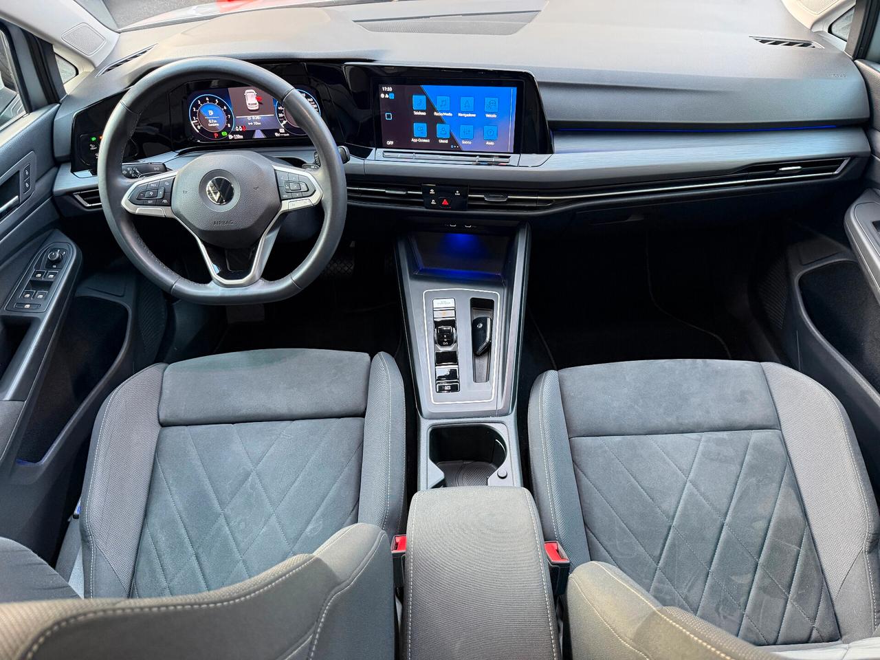 VOLKSWAGEN Golf 8ª serie Golf 1.5 eTSI 130 CV ...