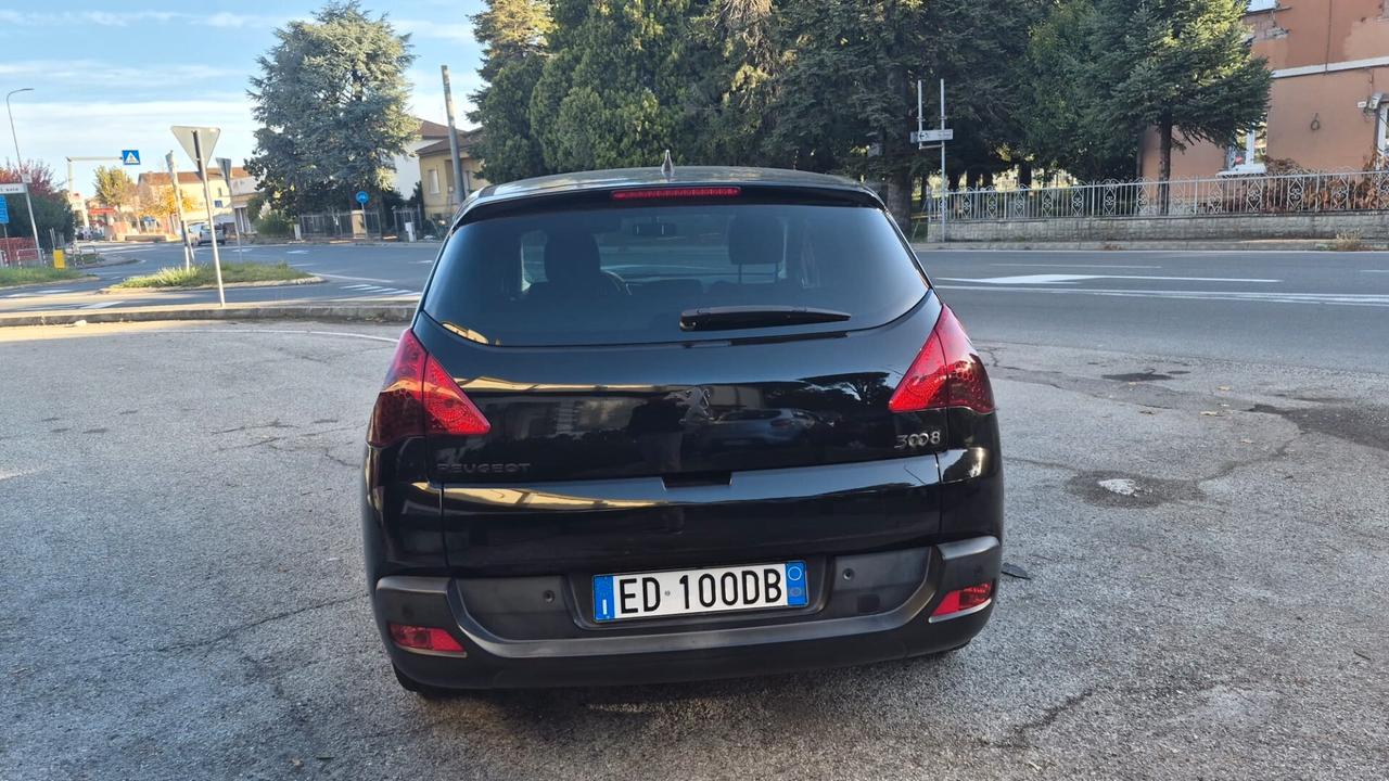 Peugeot 3008 1.6 HDi 110CV Business
