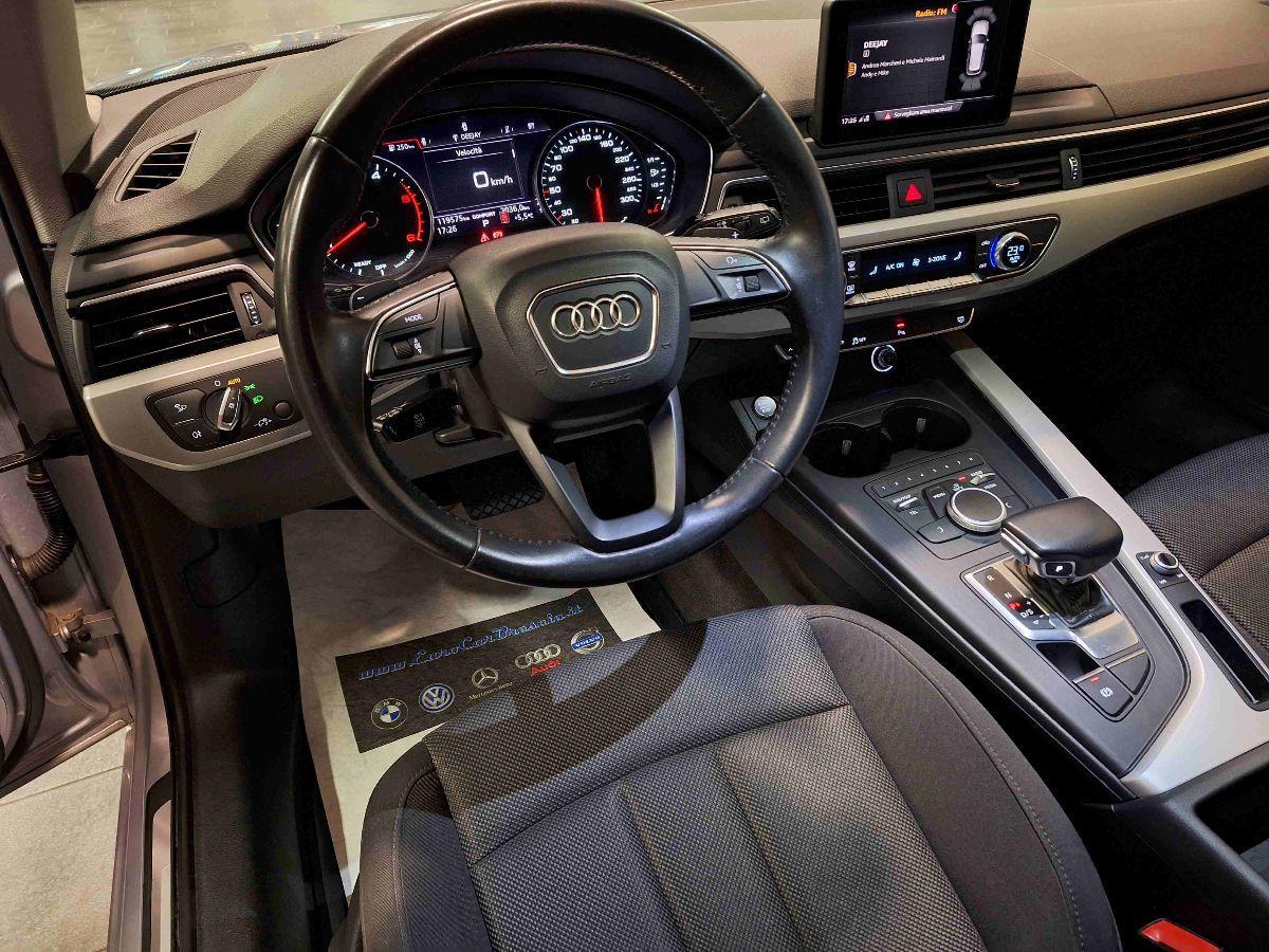 AUDI A4 Avant 35 TDI S tr Sport - 8 GOMME - APPLE - VETRI SCURI - GAR.24 MESI