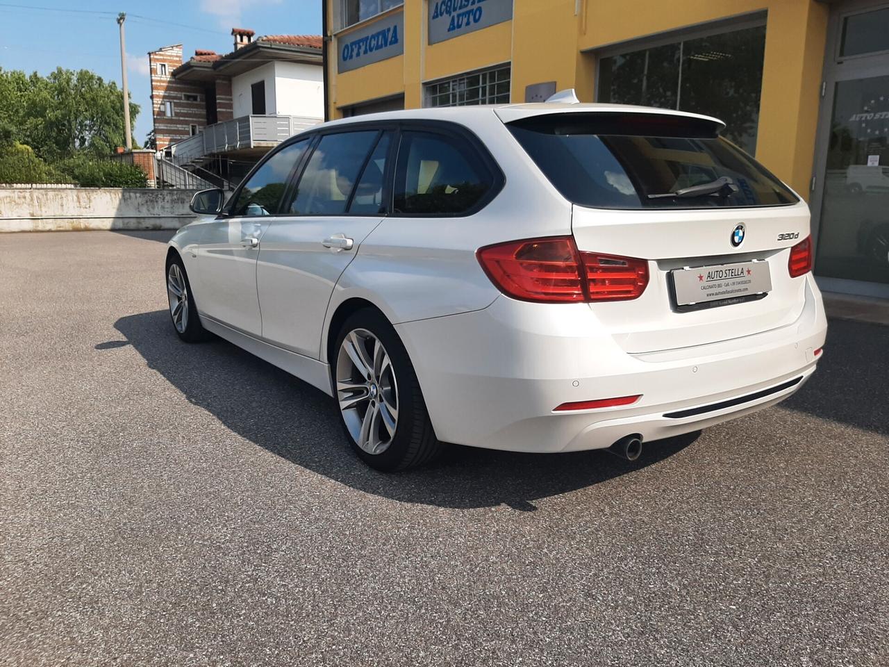 Bmw 320D Touring cc. 2.000 Turbodiesel CV. 184 Allestimento M Sport Automatica con Navigatore.