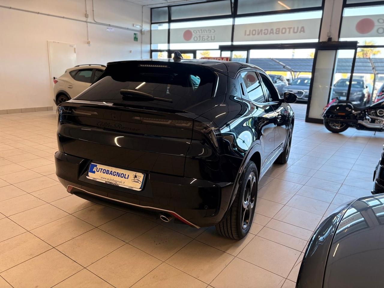Alfa Romeo Junior INTENSA Hybrid 145 eDCT6 Q4 SPOTICAR