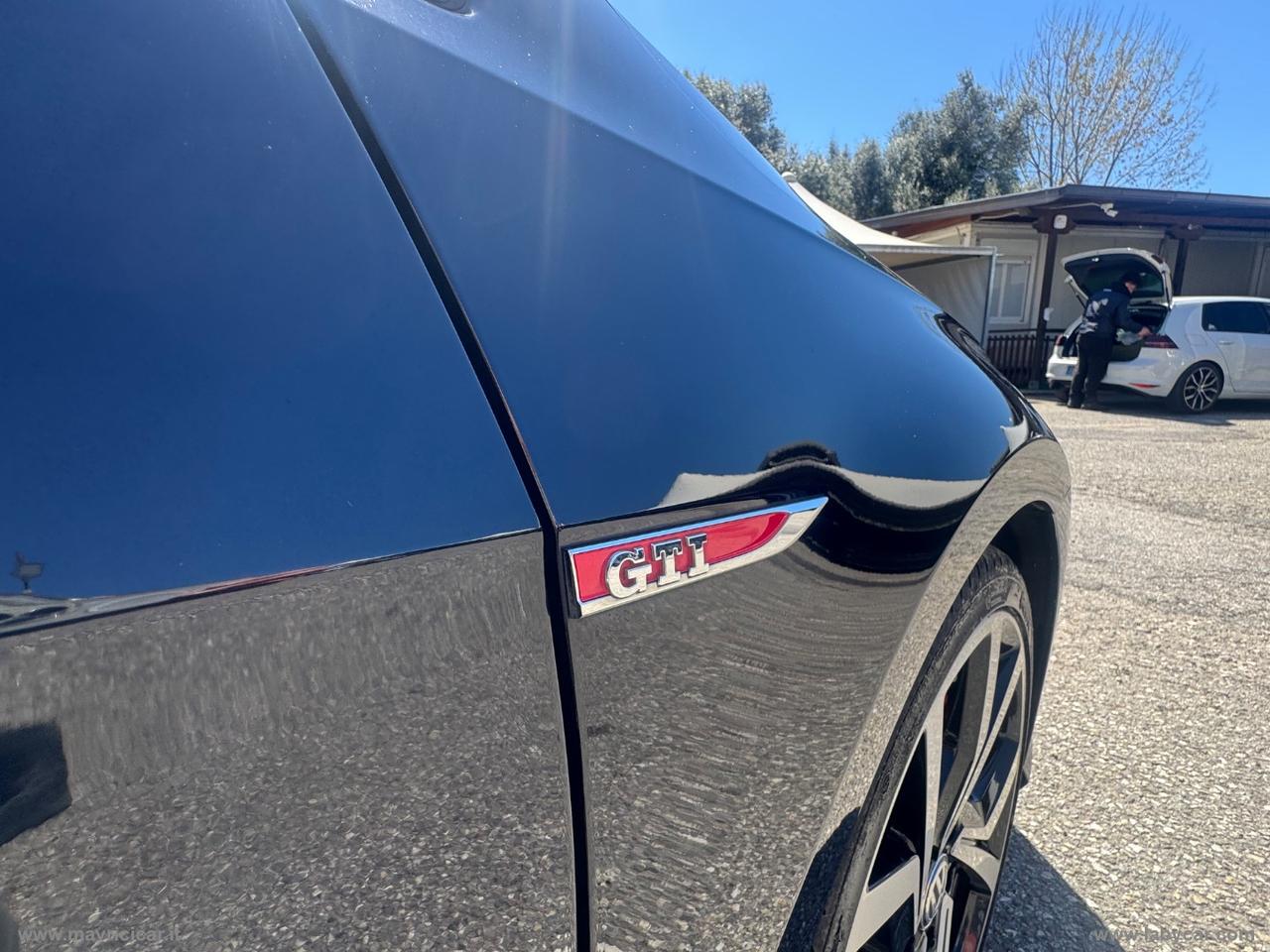 VOLKSWAGEN Golf GTI Perf. 2.0 245CV TSI DSG 5p. BMT