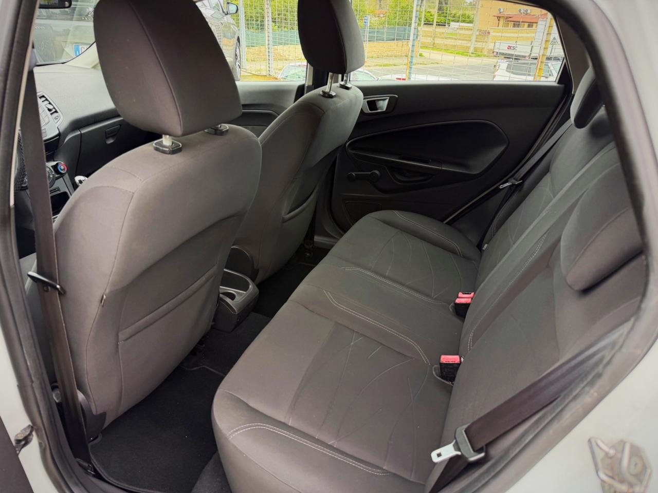 Ford Fiesta 1.5 TDCi 75CV 5 porte Titanium Garanzia 12 Mesi