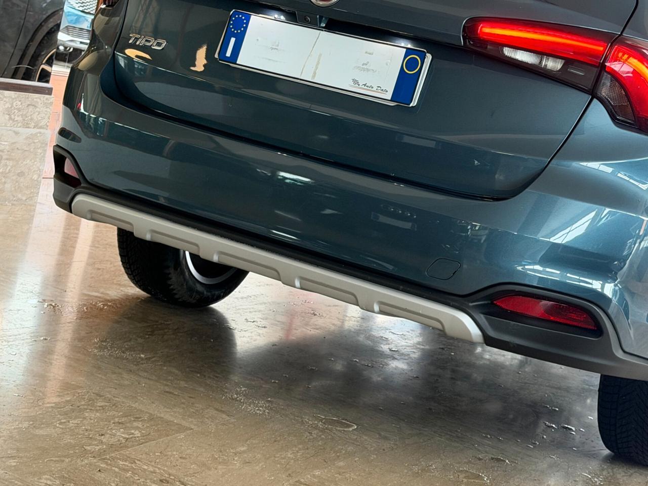 Fiat Tipo SW 1.6 M.JET 130 cv. CROSS