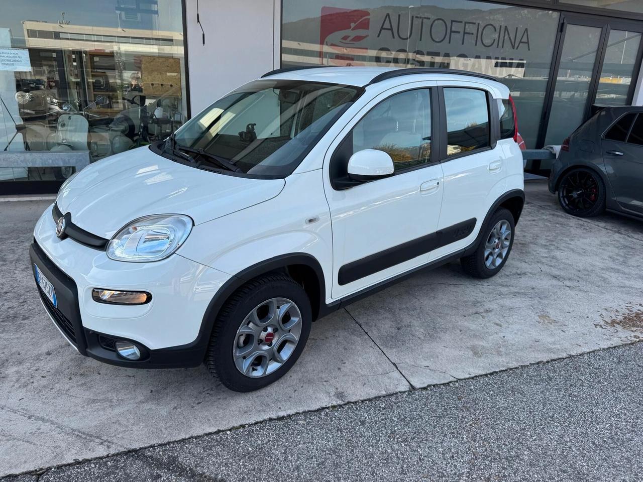 Fiat Panda 1.3 MJT 16V DPF 4x4 Climbing