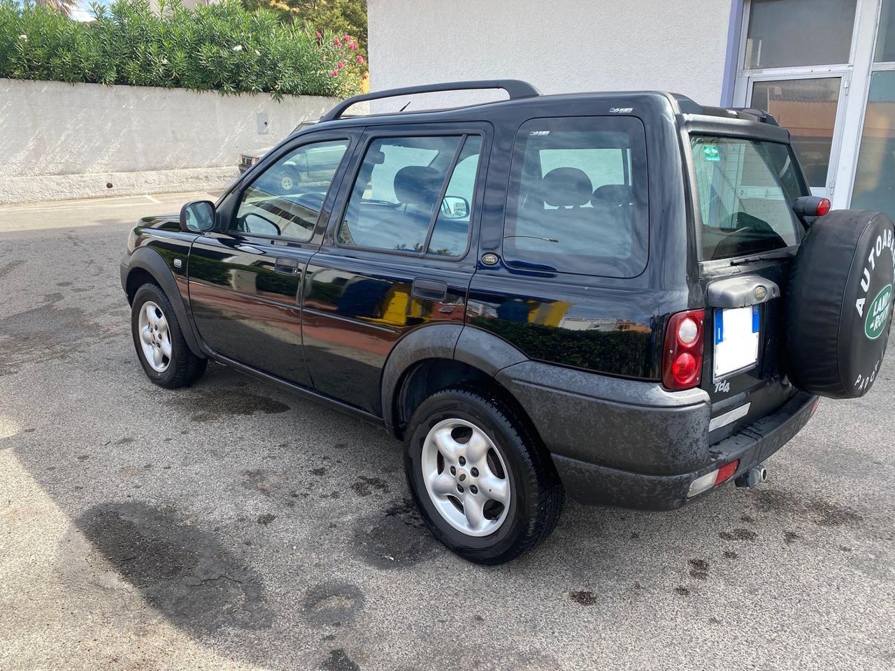 LAND ROVER FREELANDER 2.0 TD4 MOLTO BELLA GANCIO TRAINO GUARDA