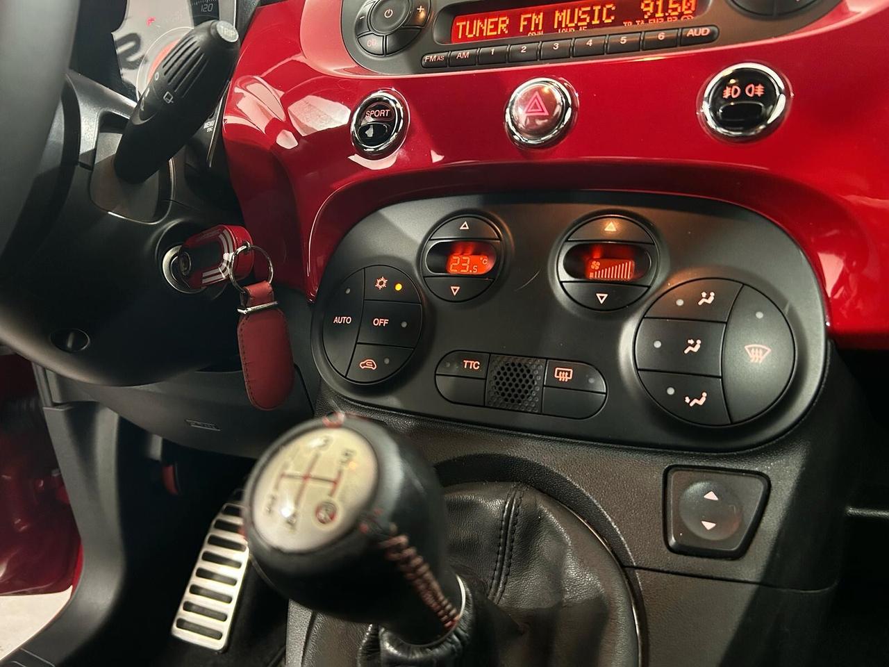 Abarth 500 1.4 Turbo T-Jet essesse