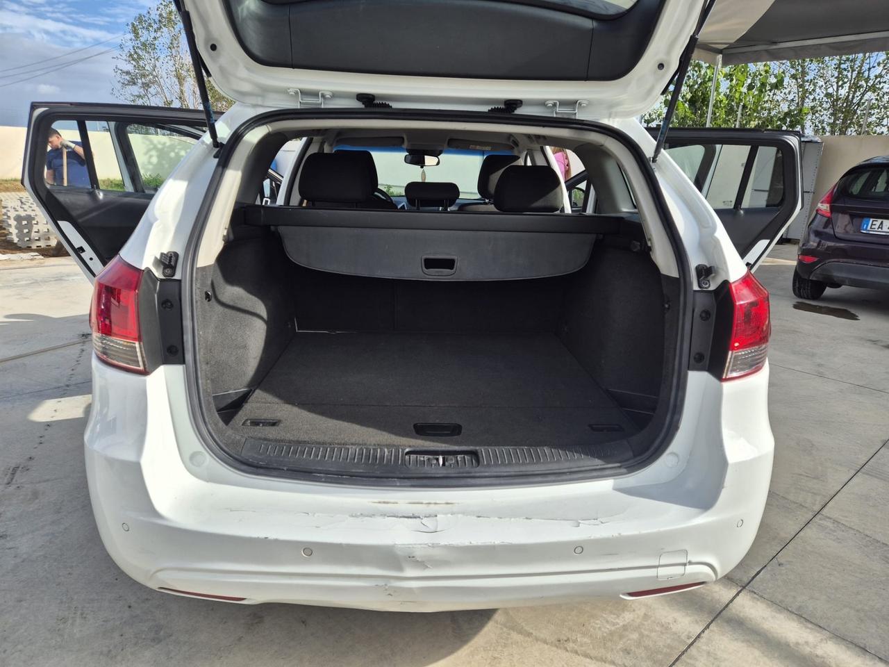 Chevrolet Cruze 1.7 Diesel Station Wagon Start/Stop LTZ