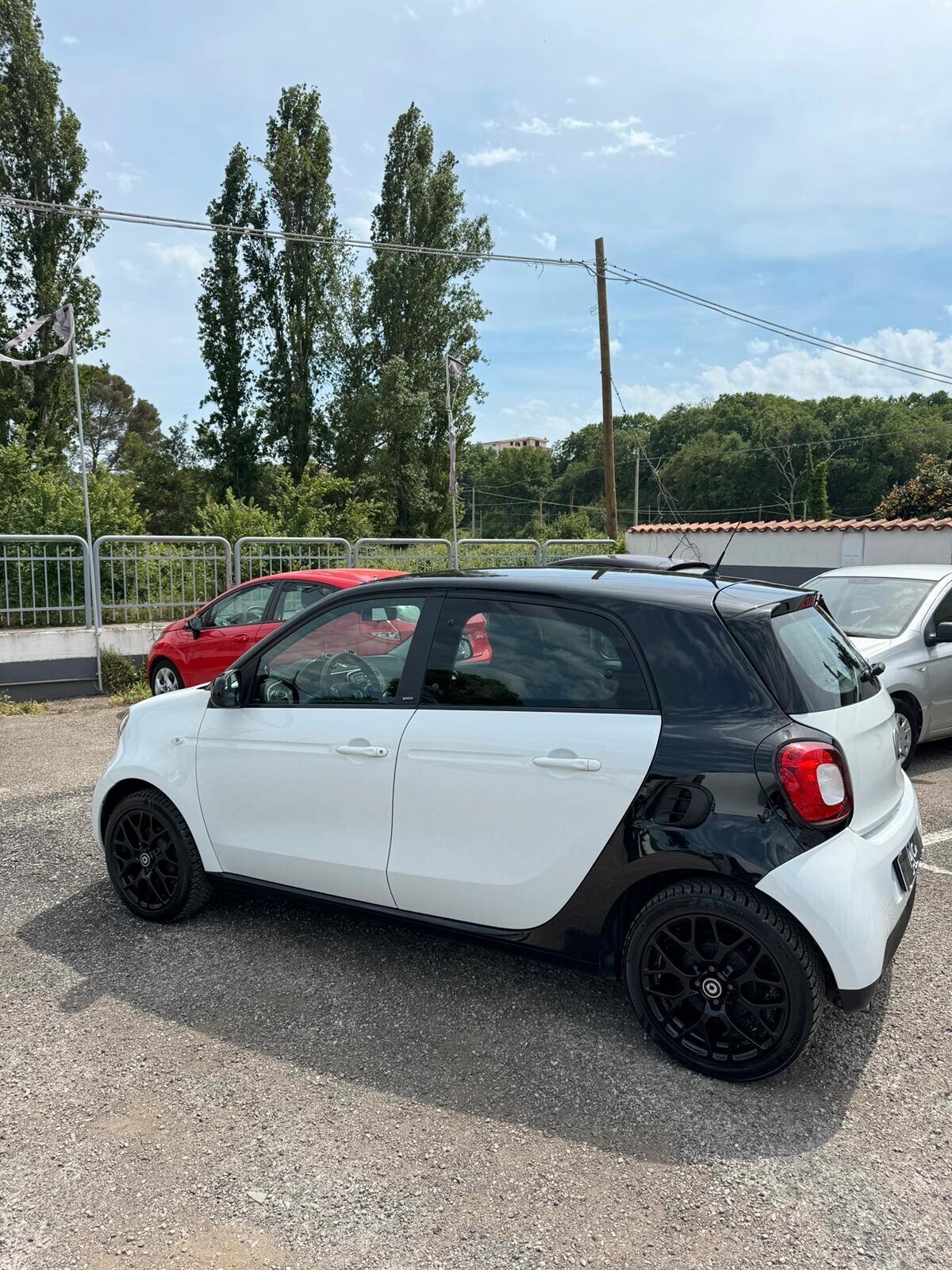 Smart ForFour 90 0.9 Turbo Passion 205€ AL MESE