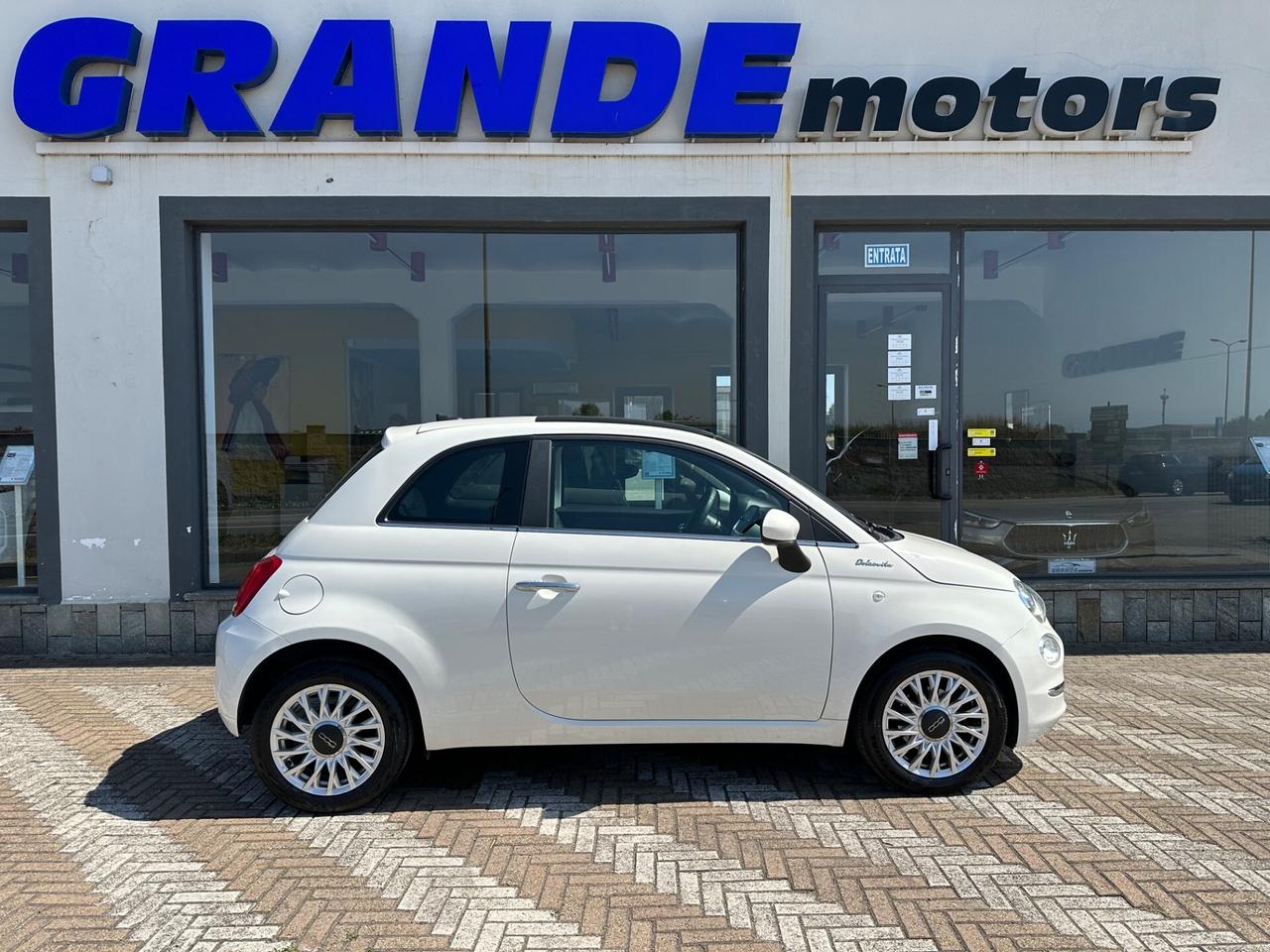 Fiat 500 1.0 hybrid Dolcevita 70cv INTERNI NERI * NO VINCOLI*
