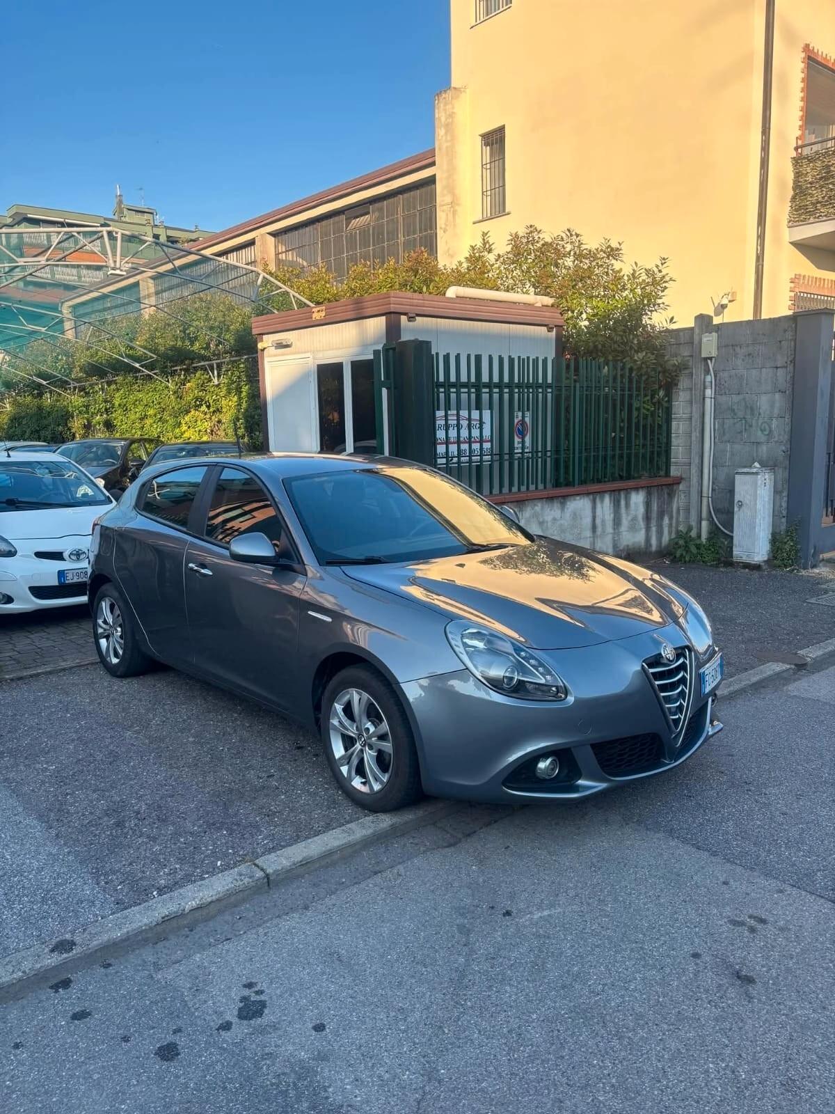 Alfa Romeo Giulietta 1.6 JTDm-2 120 CV Distinctive