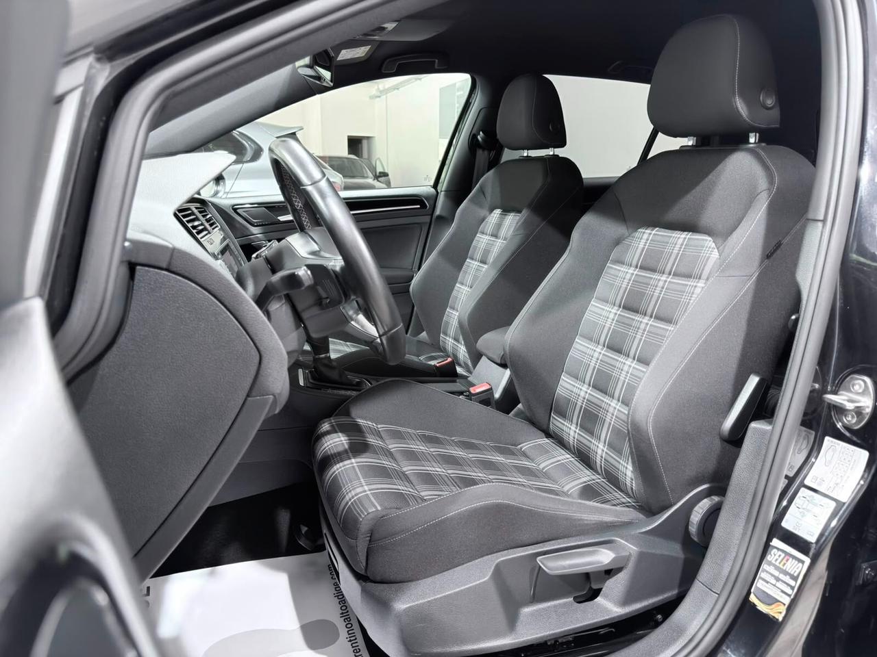 VOLKSWAGEN GOLF GTD 2.0TDI 184CV DSG 5P 2016