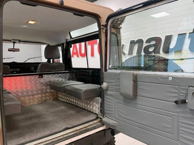 LAND ROVER Defender DEFENDER 90 2.0 FAM COUNTY SW