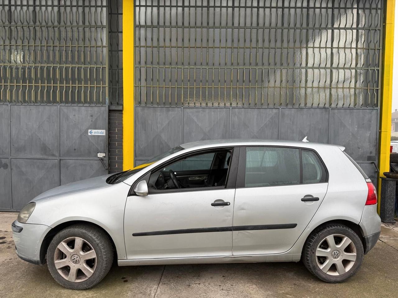 Volkswagen Golf 1.9 TDI 5p. Sportline