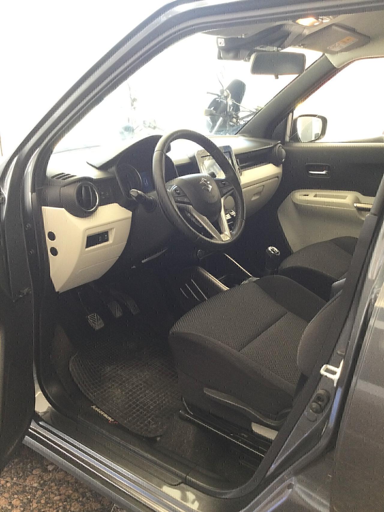 Suzuki Ignis 1.2 Hybrid Top