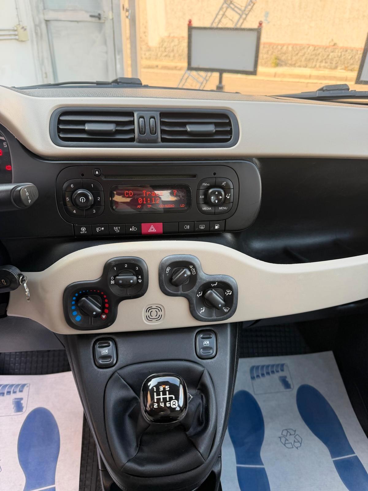 Fiat Panda 0.9 TwinAir Turbo Natural Power Lounge