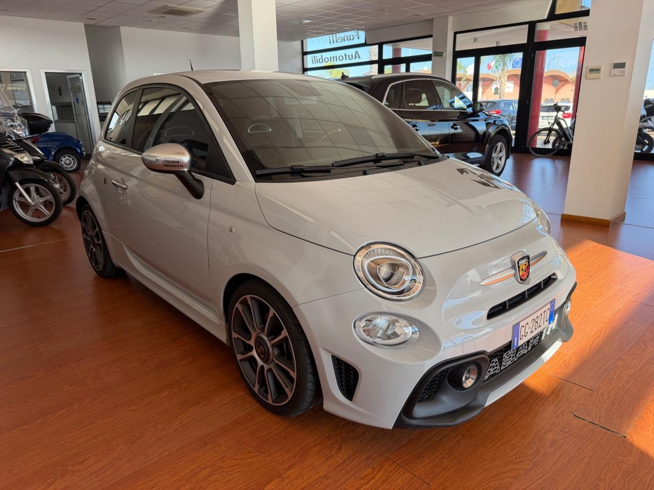 Abarth 595 1.4 Turbo T-Jet 165 CV Turismo