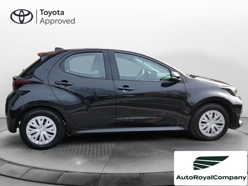 Toyota Yaris Hybrid Active MY22