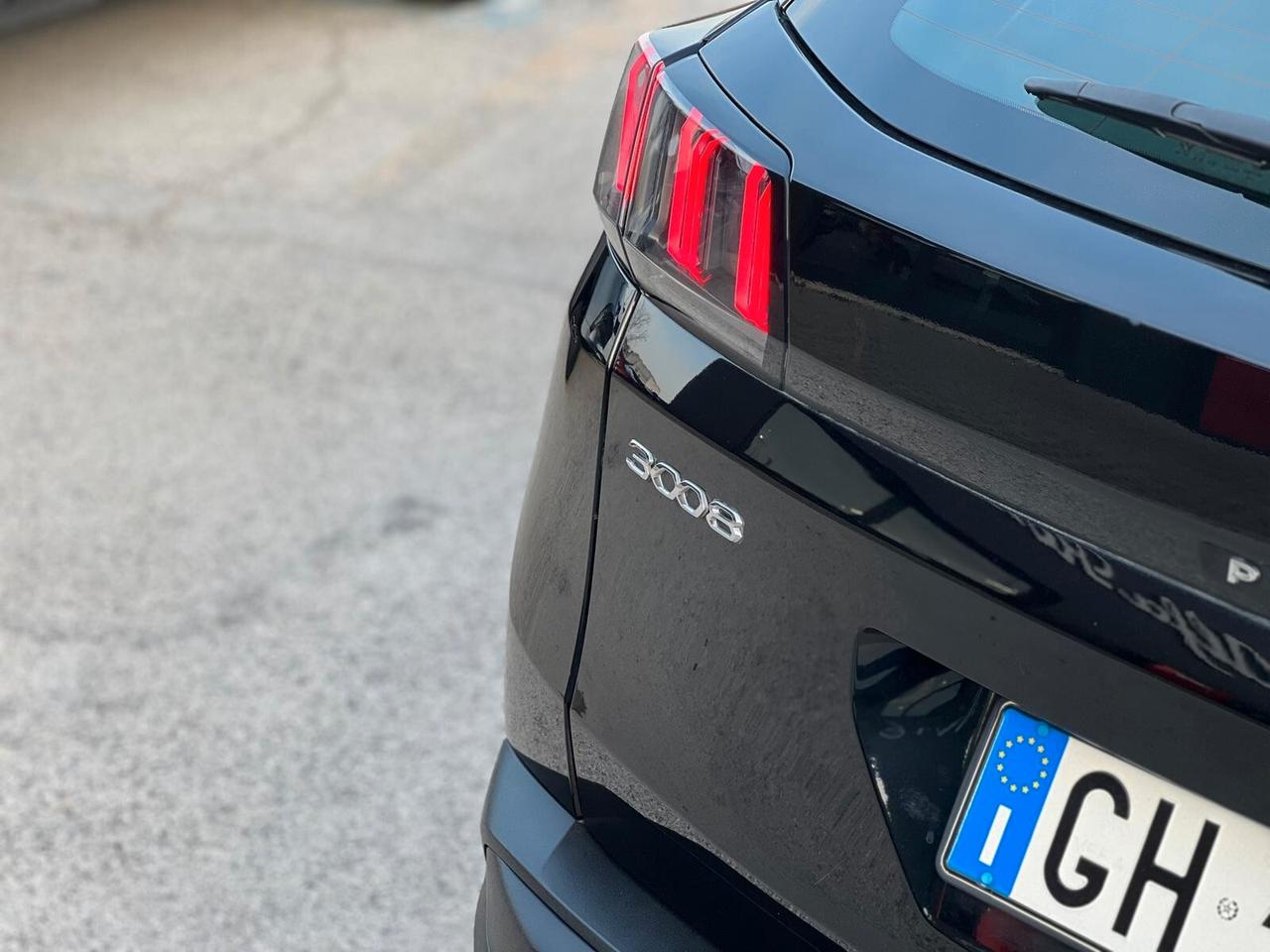 Peugeot 3008 BlueHDi 130 S&S EAT8 Active Pack