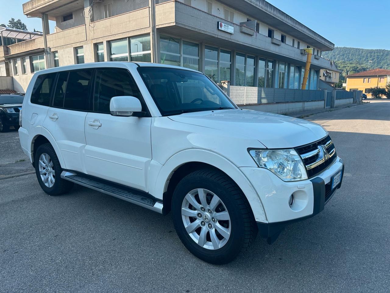 Mitsubishi Pajero 3.2 DI-D 16V aut. 5p. Instyle DPF