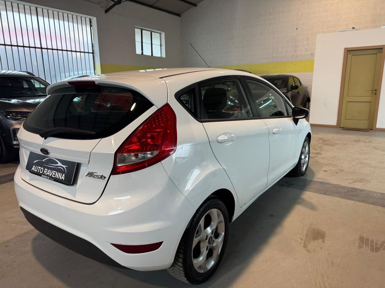 Ford Fiesta 1.4 5 porte Bz.- GPL Titanium