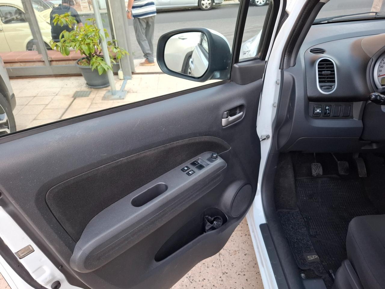 Suzuki Splash 1.0 VVT Style ABS/Clima/Radio/5Porte