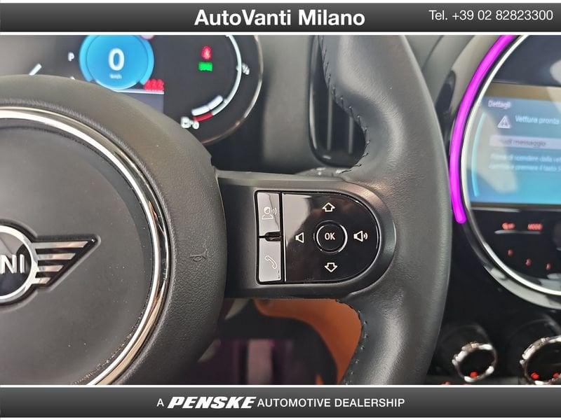 MINI Countryman Plug-In Hybrid Cooper S E Classic 4WD automatica