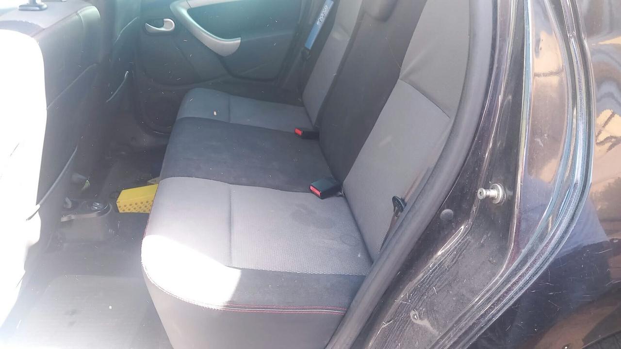 Dacia Duster 1.6 110CV GPL PROBLEMA DI MOTORE.