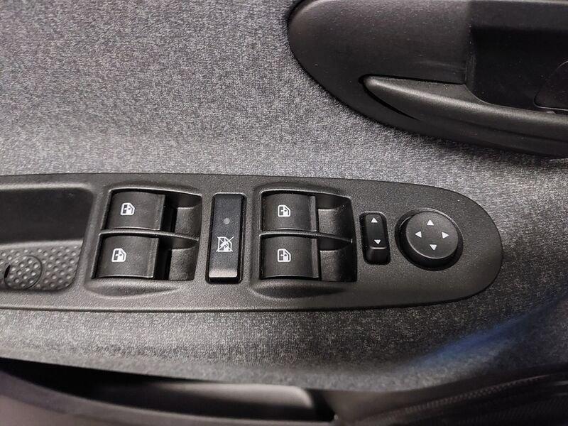 Lancia Ypsilon Ypsilon 1.0 FireFly 5 porte S&S Hybrid Silver