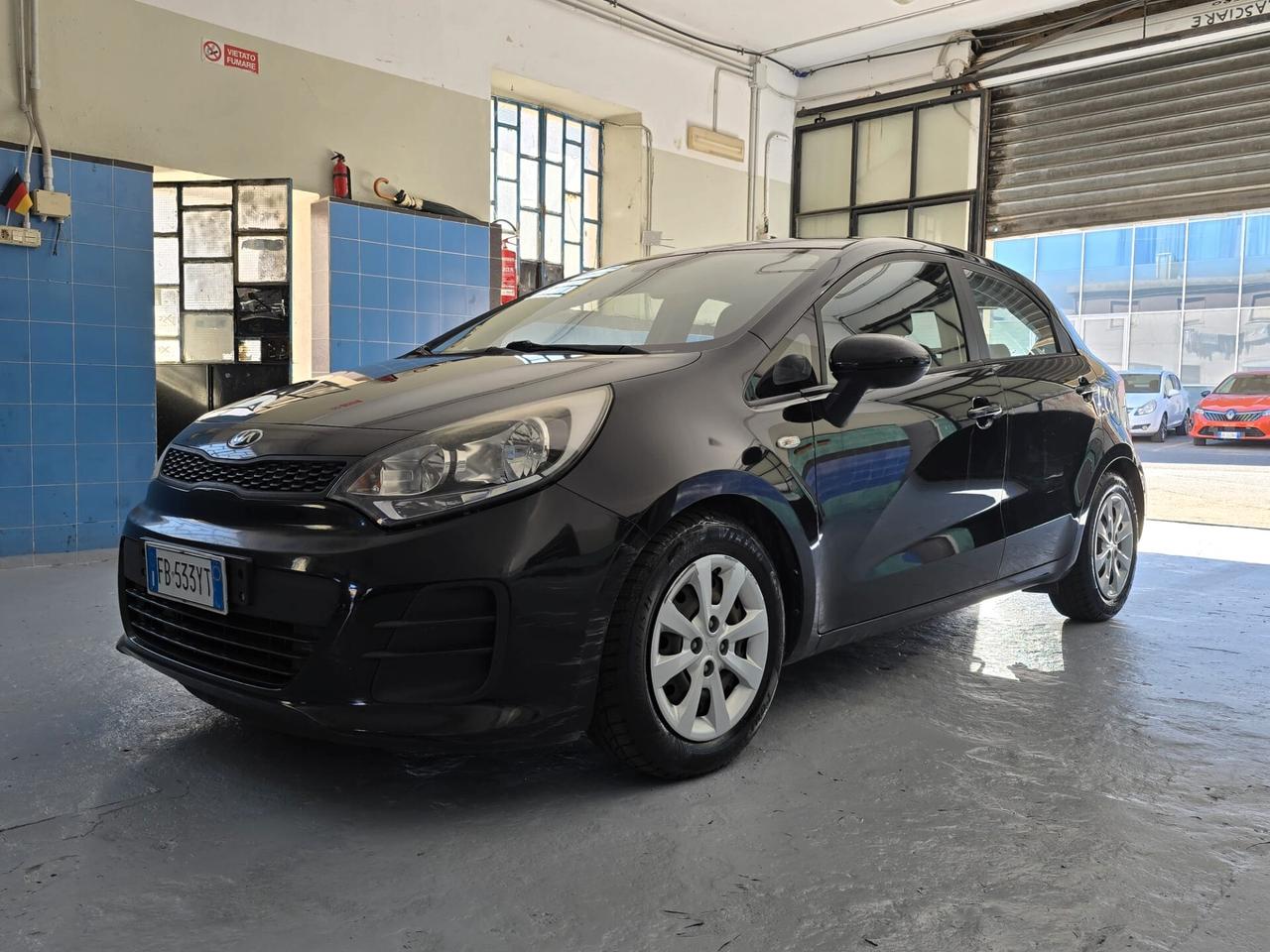 Kia Rio 1.2 CVVT 5p. ECO GPL Cool possibilita 12 mesi garanzia