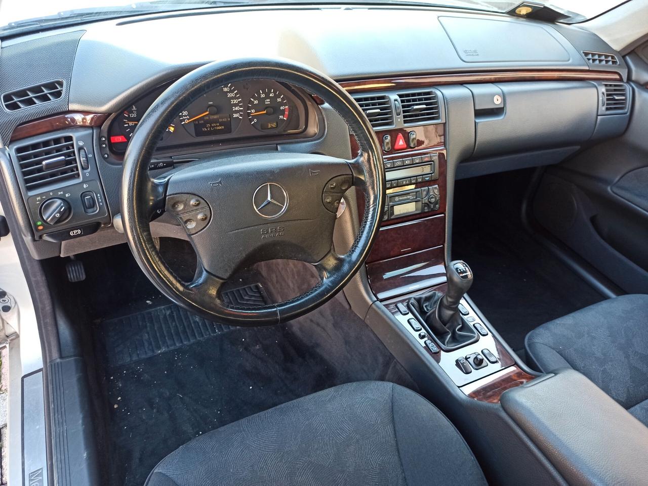 Mercedes-benz E 200 E 200 Kompressor cat Elegance