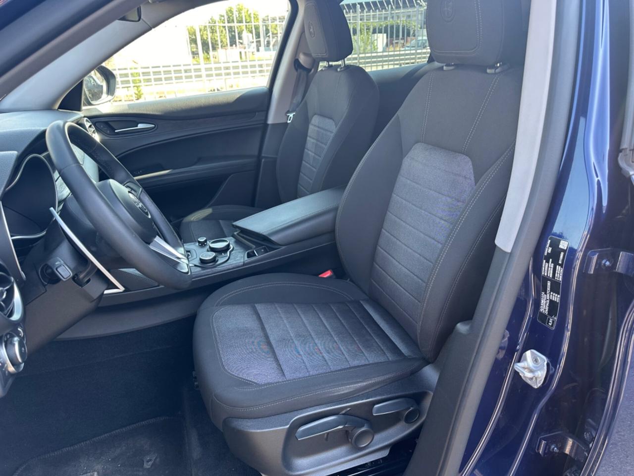 Alfa Romeo Stelvio 2.2 190 CV AT8/Navi/Retro/UniPro