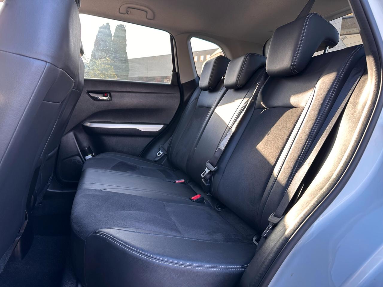 Suzuki Vitara 1.6d 120cv Euro 6 V-Top UNIPRO