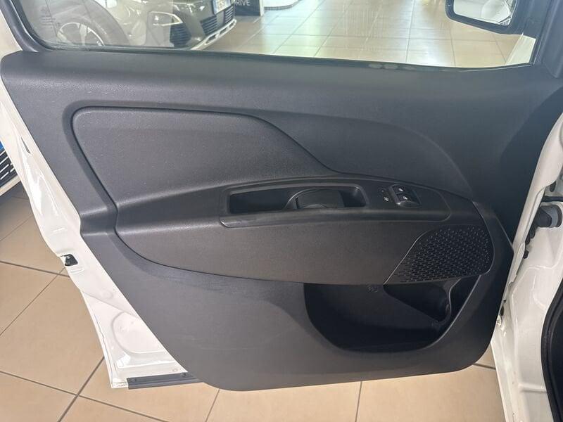 FIAT Doblò 1.3 MJT PC-TN Cargo Lamierato SX 2 Posti 9.500 + IVA 22% Coibentato