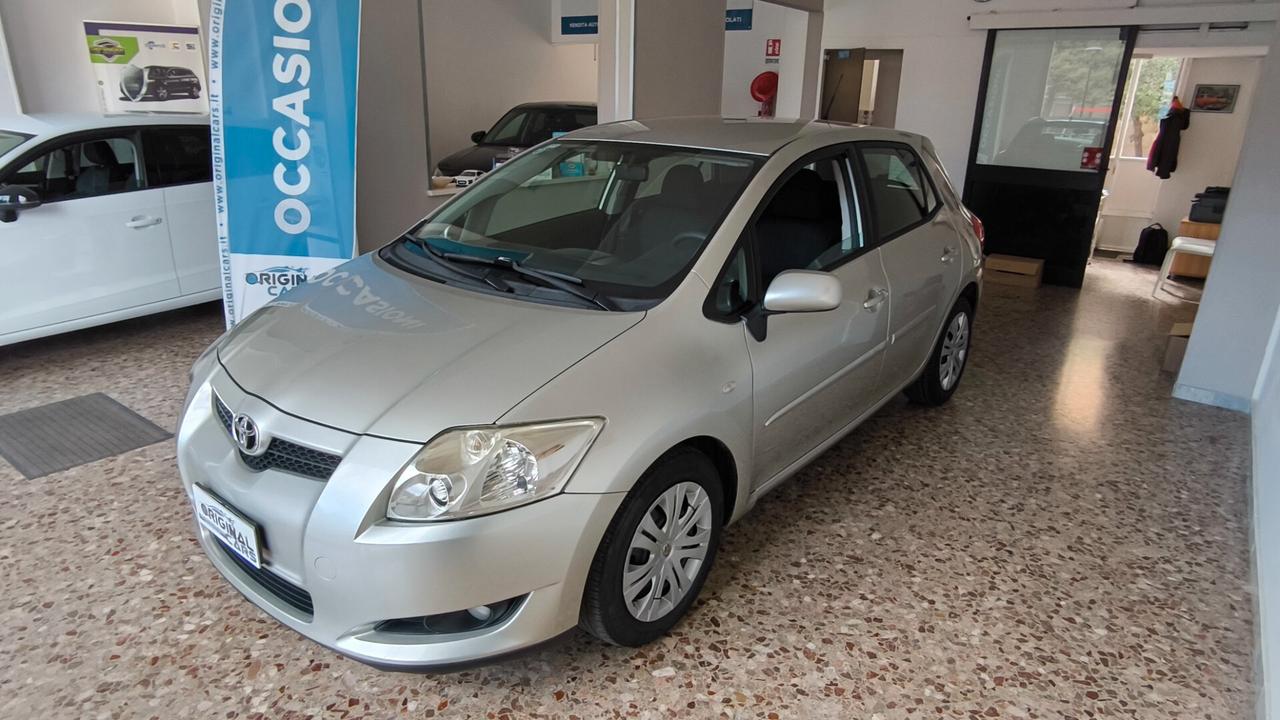 Toyota Auris 1.4 D-4D 5 porte Sol MY'08