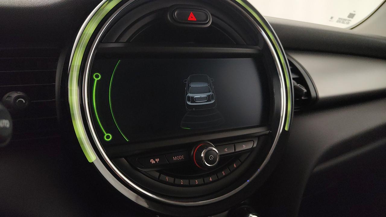 MINI Mini IV F55-F56 2014 - Mini 2.0 Cooper SD Hype 3p auto