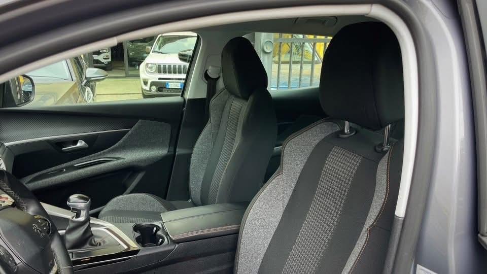 Peugeot 3008 1.5 Hdi Business - 2018
